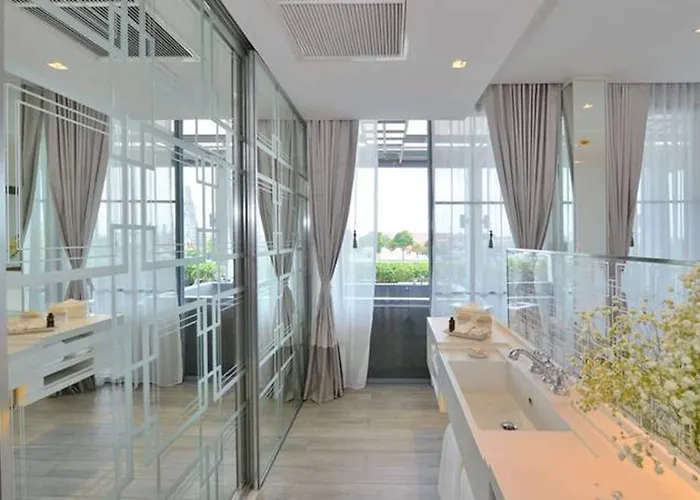 Hotel Riva Arun Bangkok